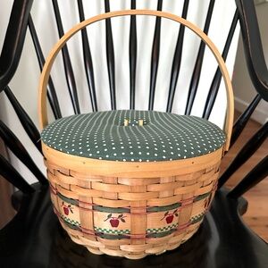 Vintage Sewing Basket Split Wood Basket APPLES Lined with Lid